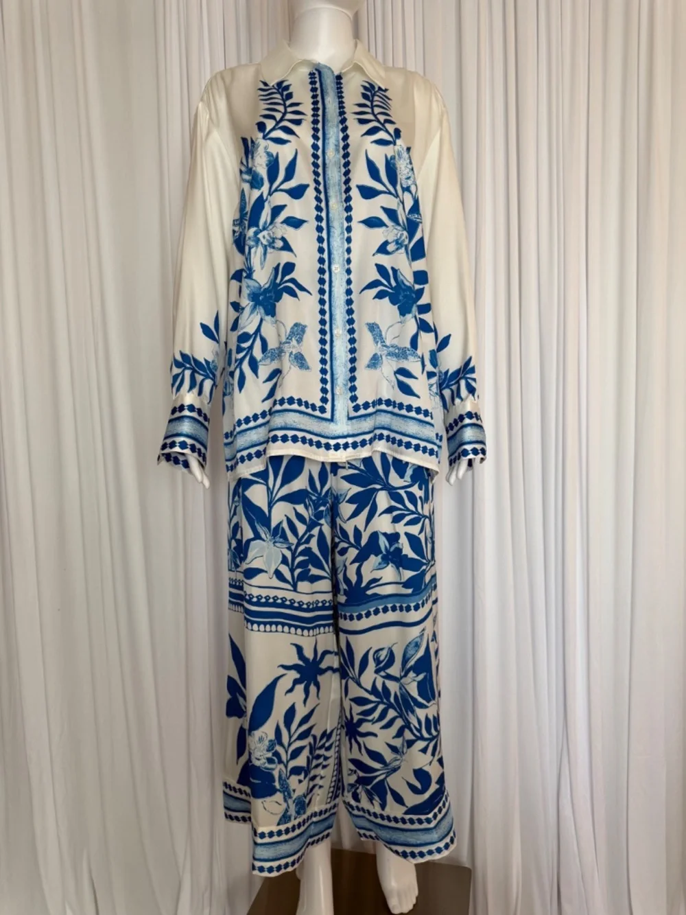 I.N.C. International Matching Blue White Floral 2-Piece set Size L NWOT/NWT